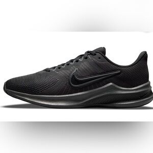 New Nike Women's Black Shoes